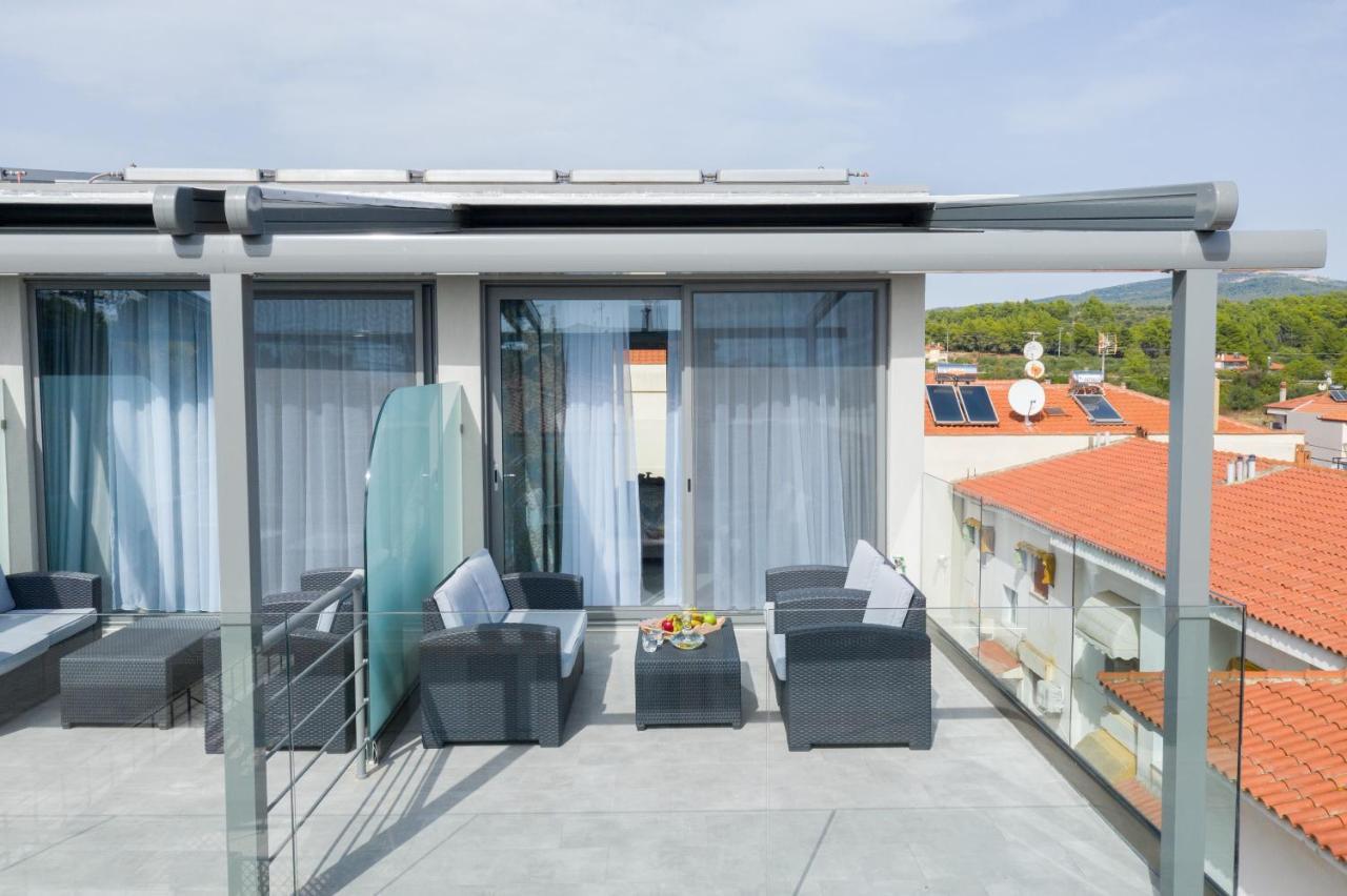 4-You Boutique Метаморфоси Экстерьер фото