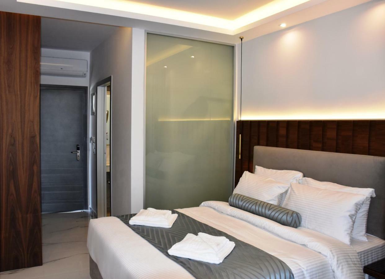 4-You Boutique Метаморфоси Экстерьер фото